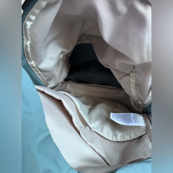 ?? The North Face Women’s Never Stop Daypack main image 10